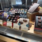 BENOIT NIHANT 虎ノ門ヒルズ店 - 