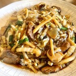 萬盛園 - 牛バラあんかけご飯