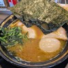 王道家直系 家系ラーメン がく