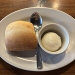 カルネジーオ ウエスト - 