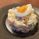 サーモンの角切りポテトサラダ