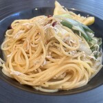 イル・クアドリフォーリオ - 答志島のしらすと葉玉ねぎのオリーブオイルソース