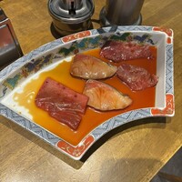 焼うお いし川 名古屋 - 中トロ、ぶり、ホホ肉