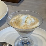 ヒルトン横浜 - アフォガードは目の前で作ってくれました