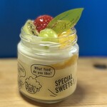 えくれーる - このガラスの瓶も可愛いのに…蓋がないから使えない…