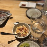 炭・牛・肴 テツ虎 - スモークナッツ