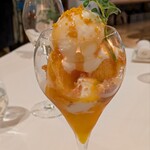 リストランテ イル バンビナッチョ - デザートは「デコポンのパフェ」。静岡産のデコポンのシロップ漬け、硬めのプリン、ビスコッティ、ミルクアイスなどが重ねられ、ホロ苦い大人のパフェでした。