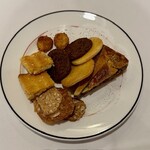 北島亭 - 2025.3.  ミニャルディーズ