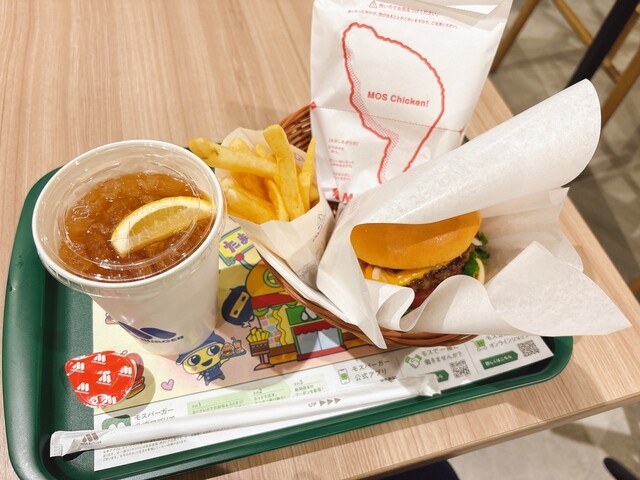 モスバーガー イオンモール秋田店 - 四ツ小屋（ハンバーガー）の写真