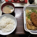 タブチ - 味噌汁は　ワカメとお揚げ