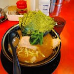 家系ラーメン大輝家 - デフォルトラーメン税込み９００円