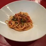 オリゾンテ - ホタルイカと菜の花のトマトスパゲッティ　ンドゥイヤ風味　¥1880(本日オススメ)