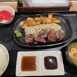 鉄板焼天神ホルモン 博多駅店 - 