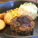 中目黒 グリル - 鉄鍋ハンバーグがっつり黒 2000円