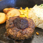 中目黒 グリル - 鉄鍋ハンバーグがっつり黒 2000円