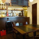 アデニア - 夜はワインも楽しめそうです