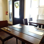 店内はこんな感じ