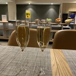 HORIZONS T7 LOUNGE - 