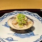 眞善美 - 桑名蛤　炒めたうるい　豆板醤と醤油のソース