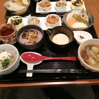 ヒル薬膳粥・ヨル貝料理カイノクチ - 