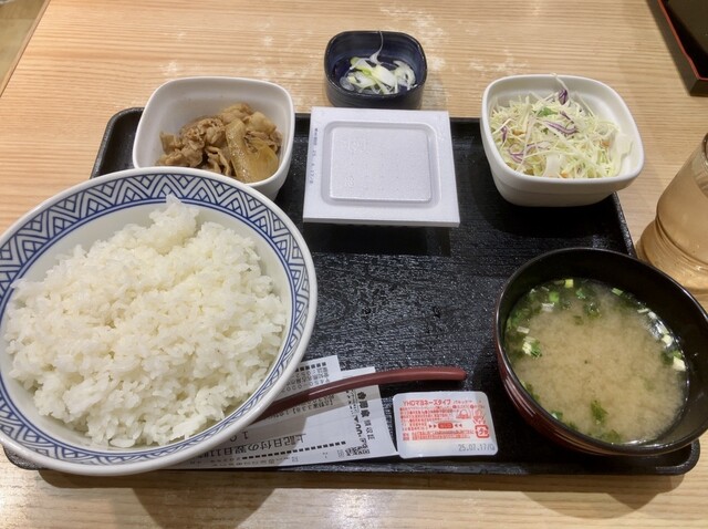 Yoshinoya Meitetsu Nagoya Eki Ten photo 5