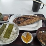 四日市ヒモノ食堂 - 定食にして850円。