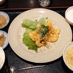 名家 華中華 - 平日限定セレクトランチ　海老マヨネーズソース、春雨サラダ、搾菜、白ご飯、ココナッツミルク