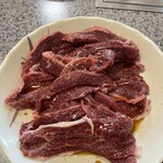 ありい亭 - ツラミ×2 旨味はあるが固い　子供には不評だった