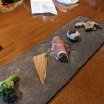 薪窯ピザ&ジェラート オモト - 料理写真:
