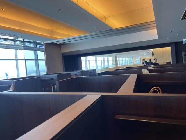 ANA スイートラウンジ 羽田空港 国内線 (ANA SUITE LOUNGE ANA スイートラウンジ 羽田空港 国内線 (ANA SUITE LOUNGE