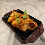 吉祥寺 井の頭テラス HONOO - ポークカルビBBQ鉄板焼。美味し。
