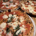 ラ ピッツァ ナポレターナ レガロ - 