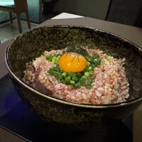 馬刺しと焼き鳥 グルマン三年坂 - 
