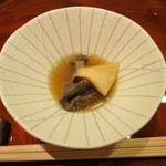 鮨 土方 - 鮑の煮浸し、ふんわりと言っても過言ではない軟らかさ