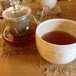 shizenshokudoukohitsujiyabaihareruyakafe - 珈琲＆オレンジと書いてありましたが…