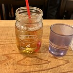 美味しい炭火焼き居酒屋 金魚 - ウーロン茶(本来のランチタイム価格は(¥100)
午前中入店すると1ドリンクがサービスされる。