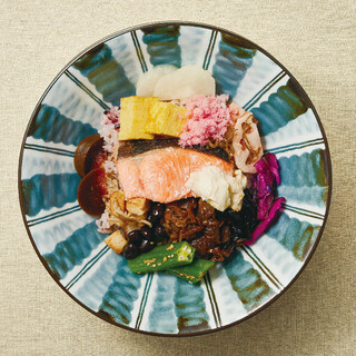 人気の店舗限定メニュー！【18品のブッダボウル】♪