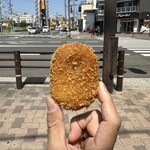 肉の一斗 - コロッケ(1個120円)