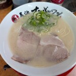 長浜ナンバーワン - 長浜ラーメン＆半チャン 990円