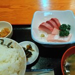 はせ部 - ブリ刺し定食  895円