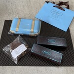 マリベル - ノベルティー
      チョコレート バーク ミルクヘーゼルナッツ
      フィン デ ショコラ フルール ド セル