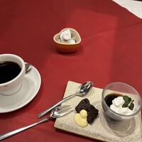 和牛熟成牛とシチリアワイン せいとう 本店 - 