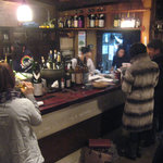 葡呑 - 1階の立ち飲みスペース