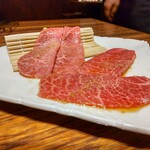 焼肉USON - 【焼き物 (タレ)】本日おすすめ希少部位２種 (ミスジ、トウガラシ)