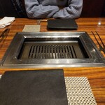 焼肉USON - ロースター式