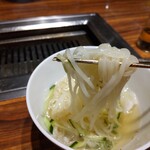 焼肉USON - 麺リフトアップ♪