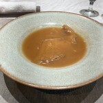 ON the TABLE CHINESE - 