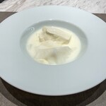 ON the TABLE CHINESE - 