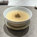 ON the TABLE CHINESE - 