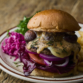 J.S. BURGERS CAFE_2